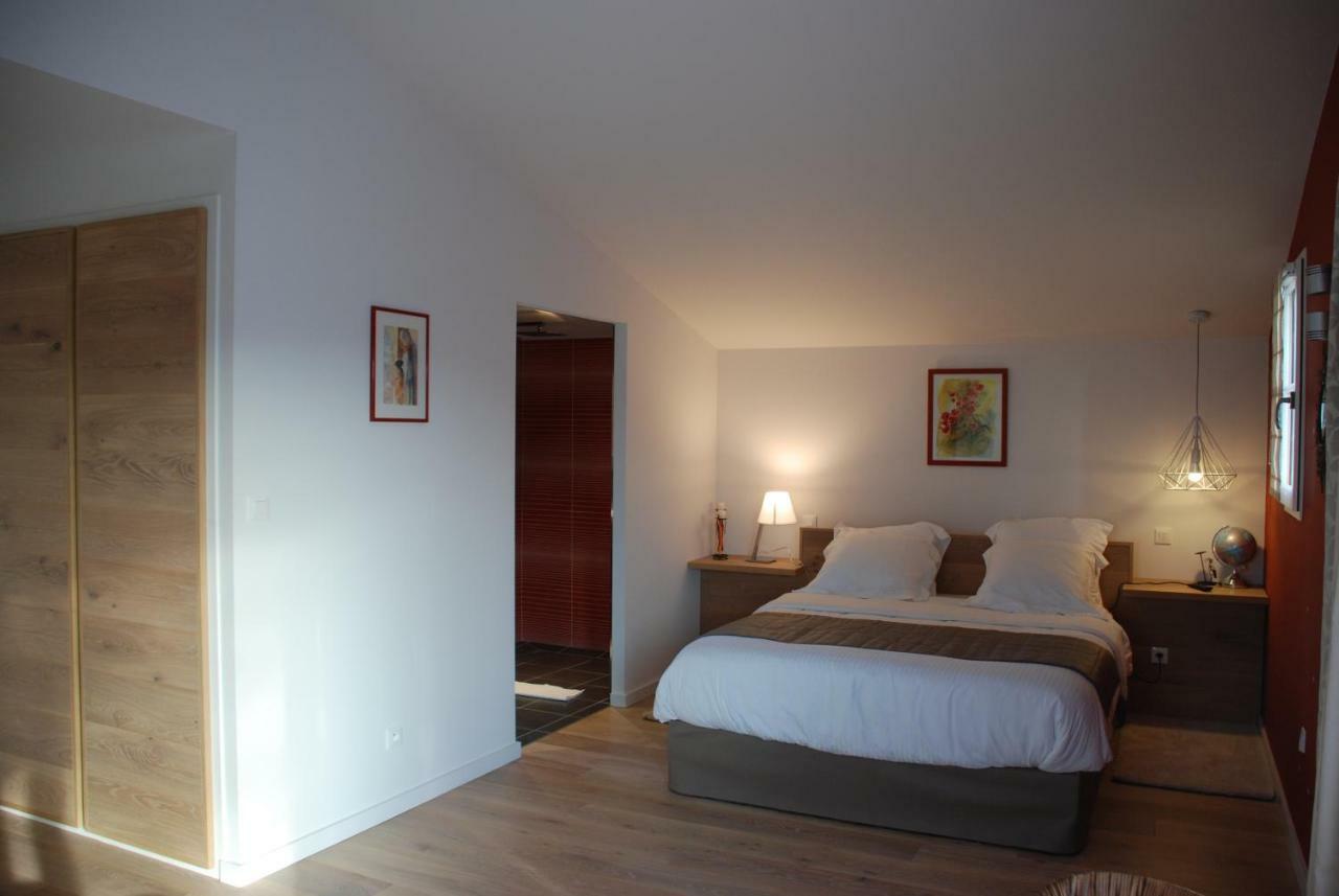 Les Ambeles Bed and Breakfast Saint-Magne-de-Castillon Εξωτερικό φωτογραφία